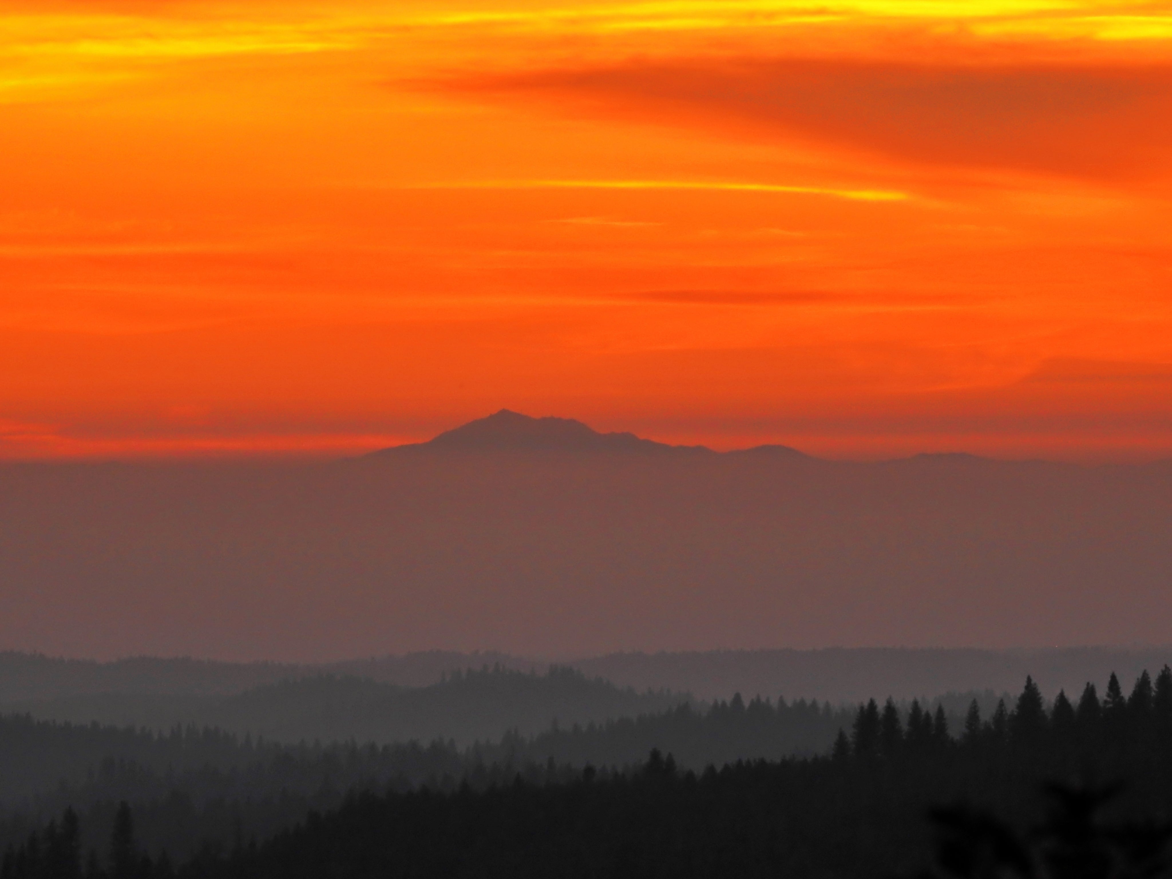 files/mountain-sunset.jpg